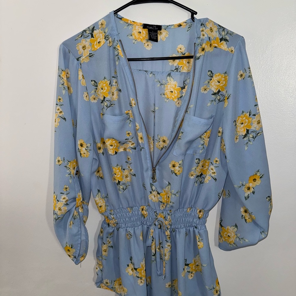 Rue21 Light Blue Blouse with Yellow Floral Design - Picture 5 of 7